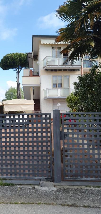 Happy King Apartment Lido di Camaiore Luaran gambar